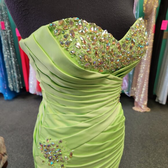 Mori Lee 93061 Lime Size 4 Prom Dress/Formal Gown - Picture 4 of 7